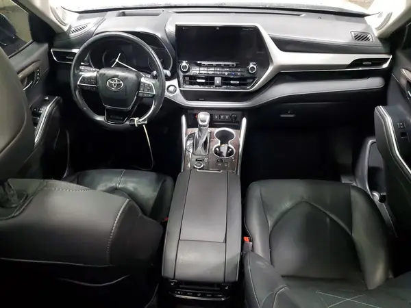 5TDFZRBH9LS043647 2020 TOYOTA HIGHLANDER - Image 8