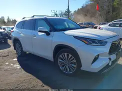5TDFZRBH9LS050467 2020 TOYOTA HIGHLANDER