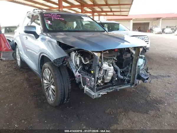 5TDFZRBH9MS064080 2021 TOYOTA HIGHLANDER - Image 1