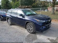 5TDFZRBH9MS073183 2021 TOYOTA HIGHLANDER