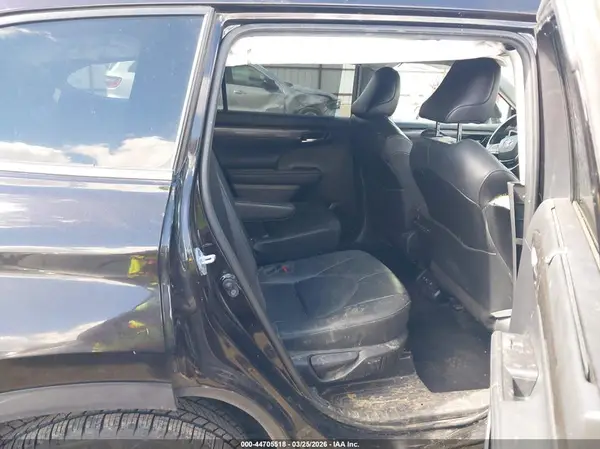 5TDFZRBH9MS074673 2021 TOYOTA HIGHLANDER - Image 8