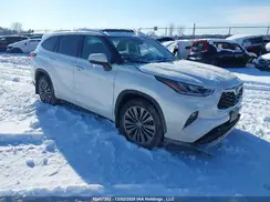 5TDFZRBH9MS122382 2021 TOYOTA HIGHLANDER