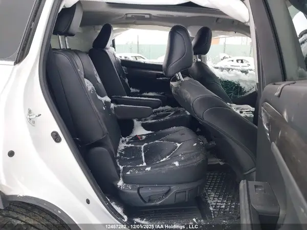 5TDFZRBH9MS122382 2021 TOYOTA HIGHLANDER - Image 8