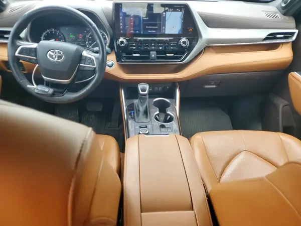 5TDFZRBH9NS176170 2022 TOYOTA HIGHLANDER - Image 8