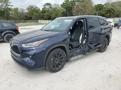 5TDFZRBH9NS185368 2022 TOYOTA HIGHLANDER