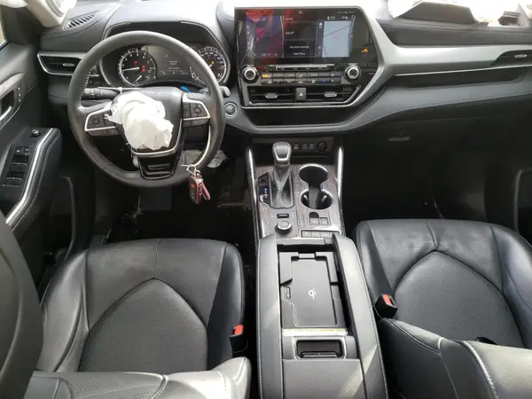 5TDFZRBH9NS216411 2022 TOYOTA HIGHLANDER - Image 8