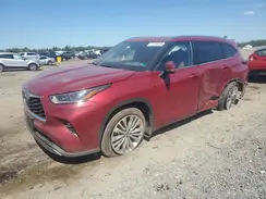 5TDFZRBH9NS221852 2022 TOYOTA HIGHLANDER