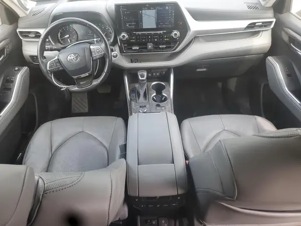 5TDFZRBHXLS048047 2020 TOYOTA HIGHLANDER - Image 8