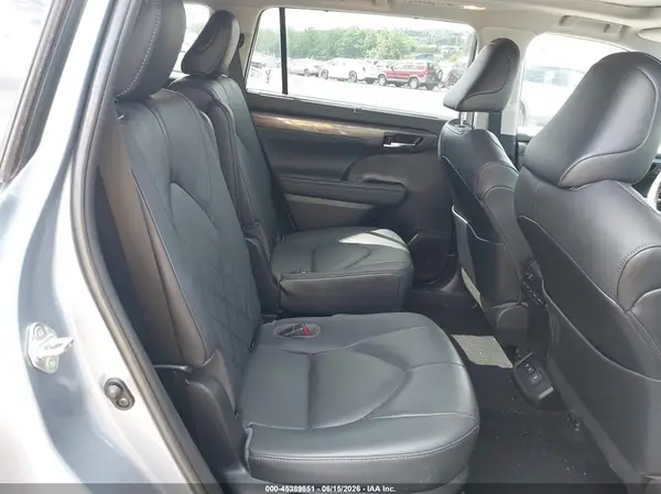 5TDFZRBHXLS048100 2020 TOYOTA HIGHLANDER - Image 8