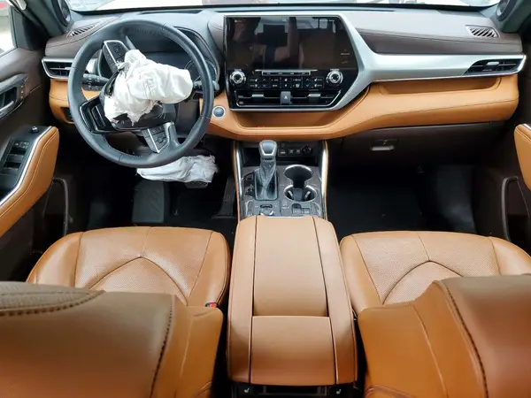 5TDFZRBHXMS122665 2021 TOYOTA HIGHLANDER - Image 8