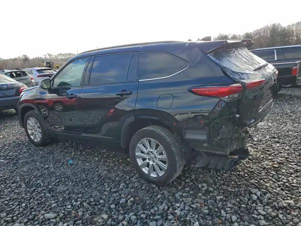 5TDFZRBHXMS124674 2021 TOYOTA HIGHLANDER - Image 2