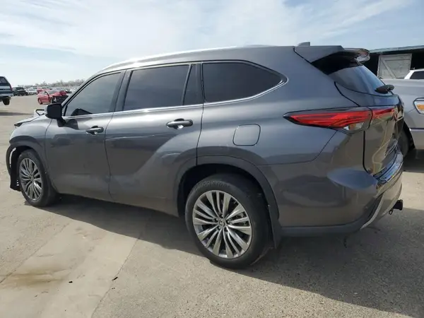 5TDFZRBHXMS145850 2021 TOYOTA HIGHLANDER - Image 2