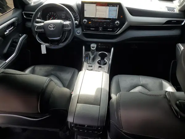 5TDFZRBHXMS145850 2021 TOYOTA HIGHLANDER - Image 8
