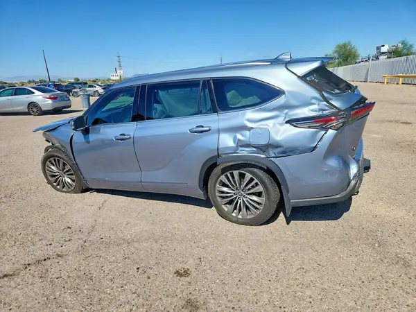5TDFZRBHXMS146707 2021 TOYOTA HIGHLANDER - Image 2