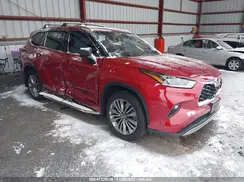 5TDFZRBHXNS164576 2022 TOYOTA HIGHLANDER