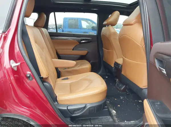 5TDFZRBHXNS188280 2022 TOYOTA HIGHLANDER - Image 8