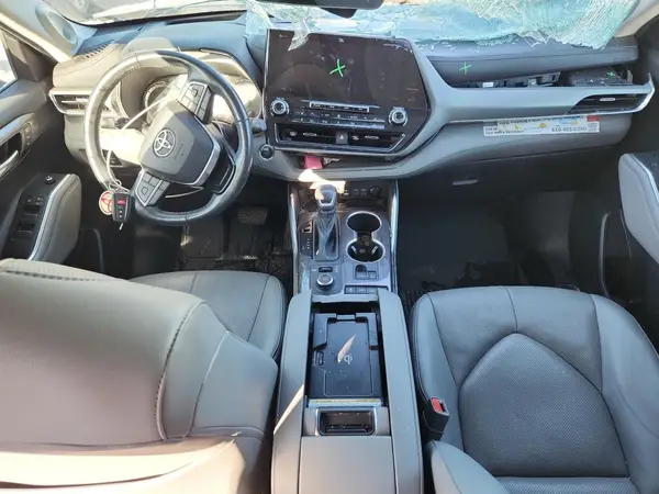 5TDFZRBHXNS193527 2022 TOYOTA HIGHLANDER - Image 8