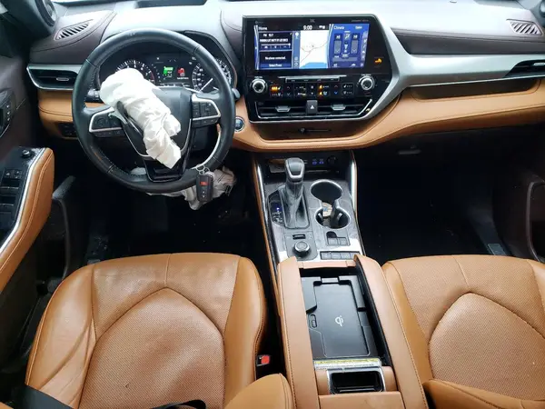 5TDFZRBHXNS220788 2022 TOYOTA HIGHLANDER - Image 8