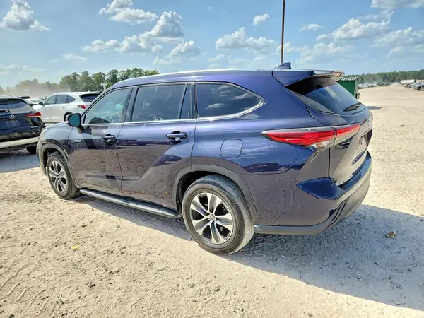 5TDGARAH0LS500214 2020 TOYOTA HIGHLANDER - Image 2