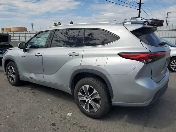 5TDGARAH0MS508444 2021 TOYOTA HIGHLANDER - Image 2
