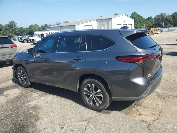 5TDGARAH1MS009409 2021 TOYOTA HIGHLANDER - Image 2