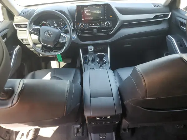 5TDGARAH1MS009409 2021 TOYOTA HIGHLANDER - Image 8