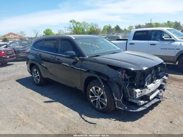 5TDGARAH3NS510285 2022 TOYOTA HIGHLANDER - Image 1