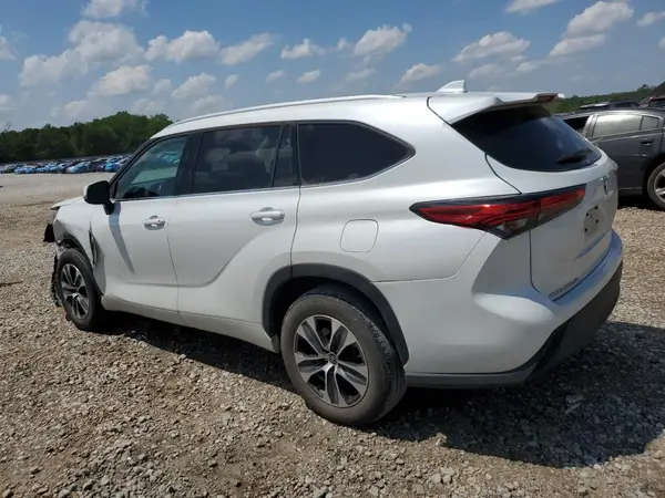 5TDGARAH3NS511467 2022 TOYOTA HIGHLANDER - Image 2
