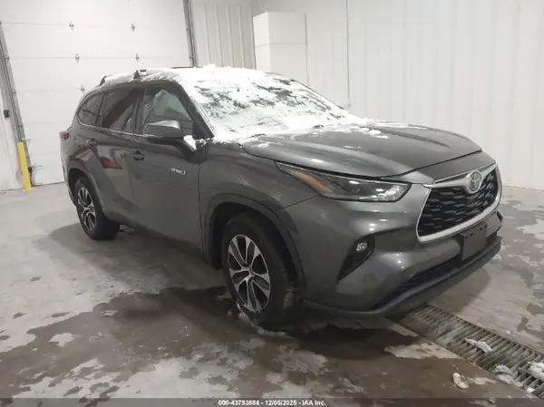 5TDGARAH4MS505837 2021 TOYOTA HIGHLANDER - Image 1