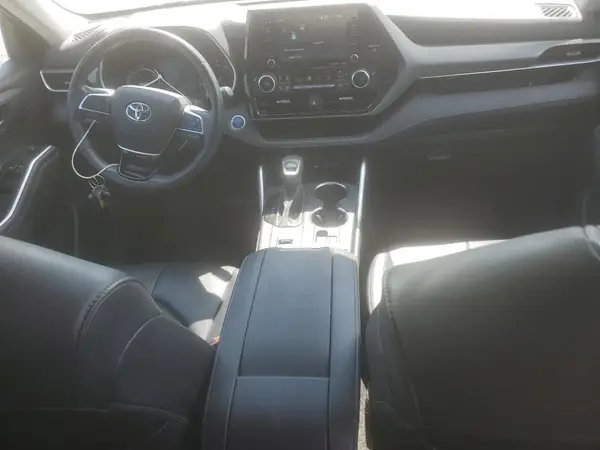 5TDGARAH4MS508074 2021 TOYOTA HIGHLANDER - Image 8