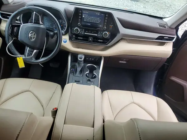 5TDGARAH5MS012118 2021 TOYOTA HIGHLANDER - Image 8