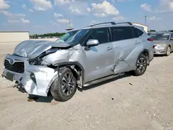 5TDGARAH5NS511017 2022 TOYOTA HIGHLANDER
