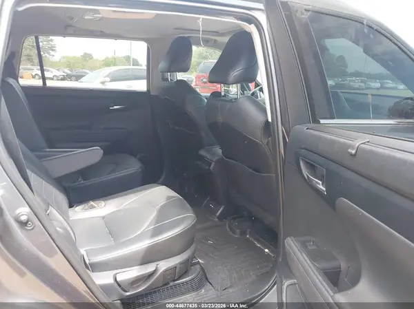 5TDGARAH6MS011737 2021 TOYOTA HIGHLANDER - Image 8