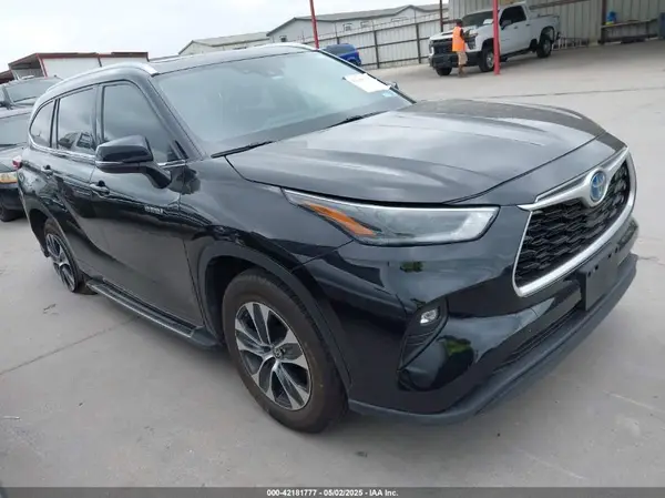5TDGARAH6MS504009 2021 TOYOTA HIGHLANDER - Image 1