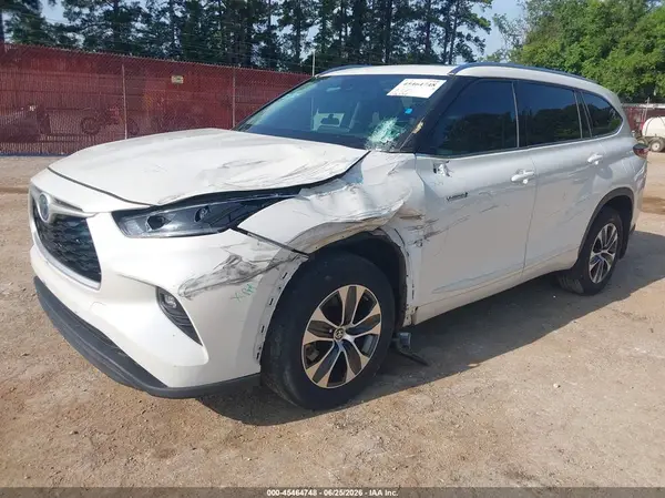 5TDGARAH6MS506875 2021 TOYOTA HIGHLANDER - Image 2