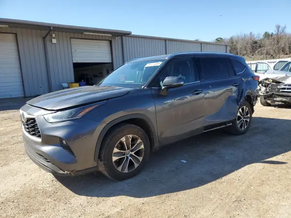 5TDGARAH7MS010693 2021 TOYOTA HIGHLANDER - Image 1