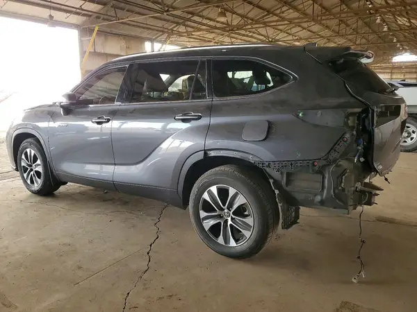 5TDGARAH8MS006717 2021 TOYOTA HIGHLANDER - Image 2