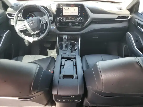 5TDGARAH8MS503556 2021 TOYOTA HIGHLANDER - Image 8