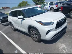 5TDGARAH8NS512341 2022 TOYOTA HIGHLANDER