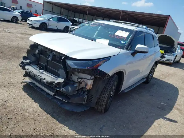 5TDGARAH8NS514901 2022 TOYOTA HIGHLANDER - Image 2