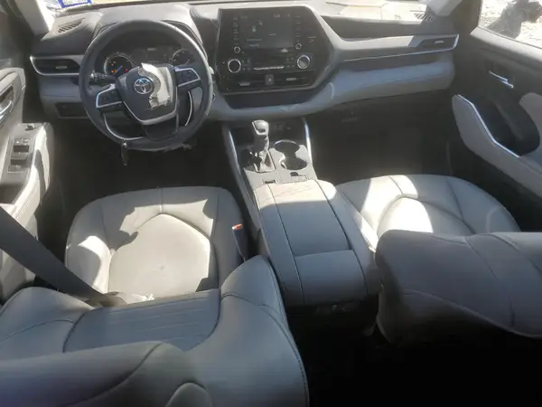 5TDGARAH8NS515501 2022 TOYOTA HIGHLANDER - Image 8