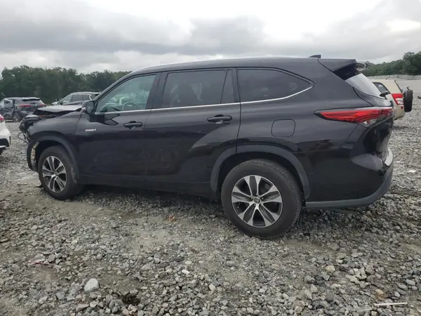 5TDGARAH9MS012316 2021 TOYOTA HIGHLANDER - Image 2