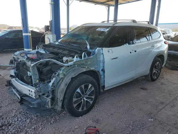 5TDGARAH9MS503324 2021 TOYOTA HIGHLANDER - Image 1