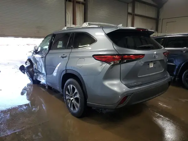 5TDGARAHXLS002263 2020 TOYOTA HIGHLANDER - Image 2