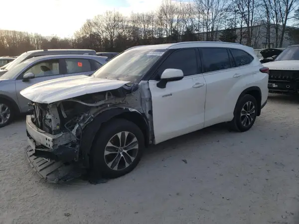 5TDGARAHXMS506944 2021 TOYOTA HIGHLANDER - Image 1