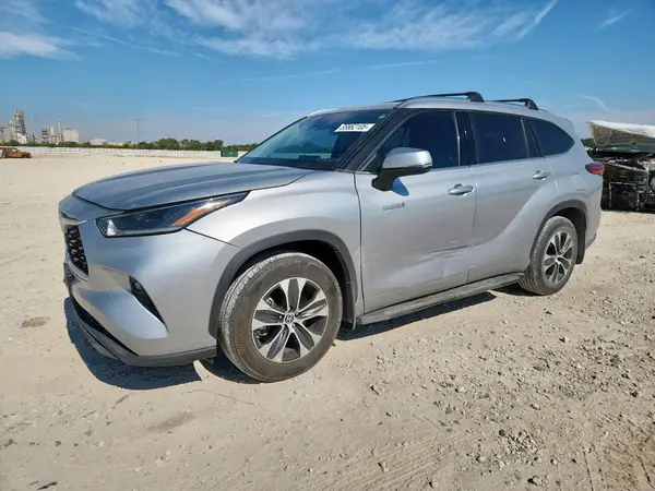 5TDGARAHXMS508614 2021 TOYOTA HIGHLANDER - Image 1
