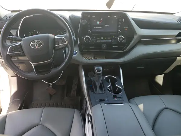 5TDGBRCH0LS509327 2020 TOYOTA HIGHLANDER - Image 8