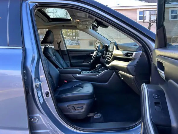 5TDGBRCH0MS068493 2021 TOYOTA HIGHLANDER - Image 8