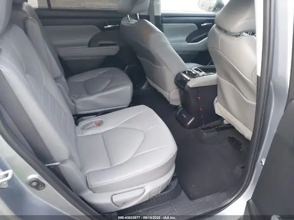 5TDGBRCH0NS104166 2022 TOYOTA HIGHLANDER - Image 8
