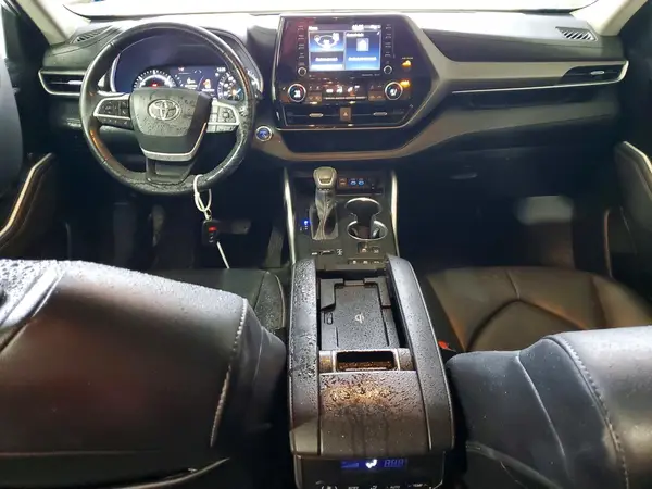 5TDGBRCH0NS557669 2022 TOYOTA HIGHLANDER - Image 8